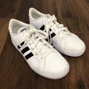 Adidas Unisex Baseline K Sneakers Shoes Mens Sz 4 Womens 5 AW4299 White/Black